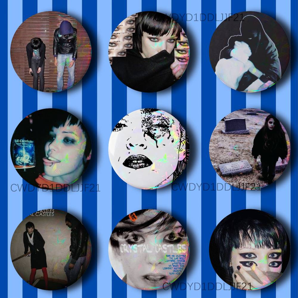 C-Crystal Castles Band Amnesty - Collectible Vintage Brooches 评论和价格