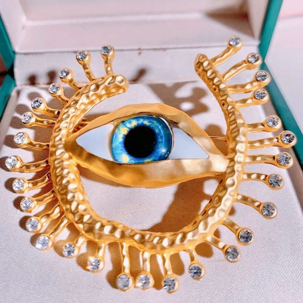 New Evil Eye Badges Cosplay An - Collectible Vintage Brooches 评论和价格