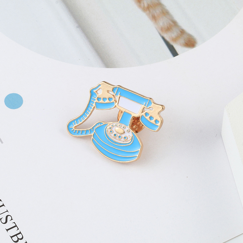 Vintage Game Enamel Pins Colle - Collectible Vintage Brooches 评论和价格