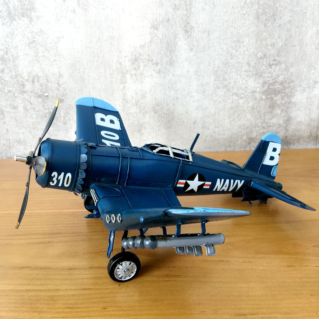 Vintage Ironwork Tin Airplane  - Vintage Collectible Furniture 评论和价格